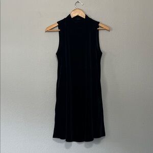 Little black Dress Agnes & Dora 1960’s Inspires silhouette Design Small Velvet
